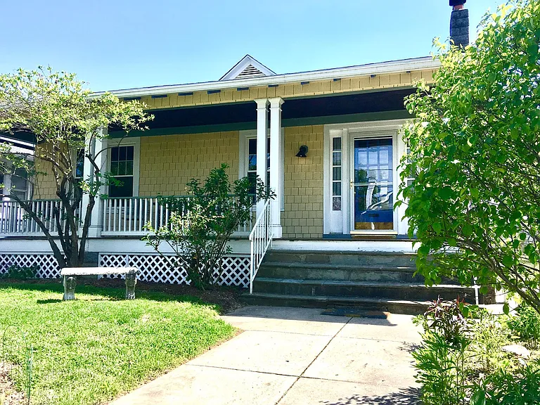 Charming 1920's bungalow