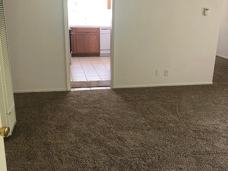 138 S Hayworth Ave #4 — Photo 2