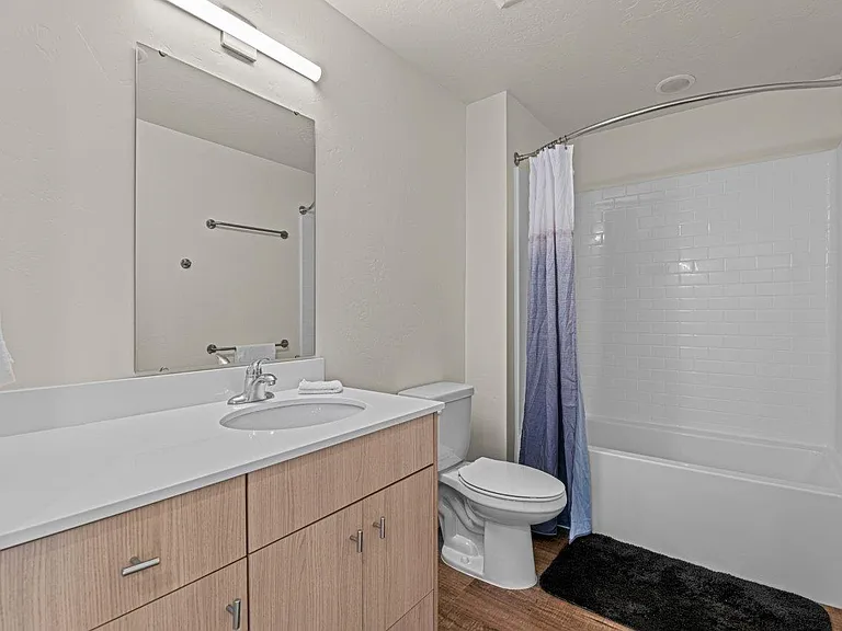 Meritage West — Photo 10