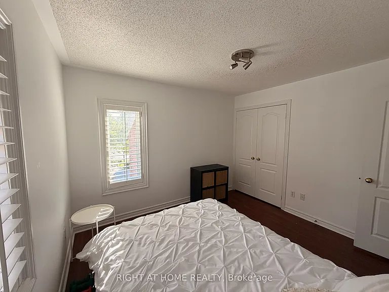 2 Mary Gapper Cres #7 — Photo 46