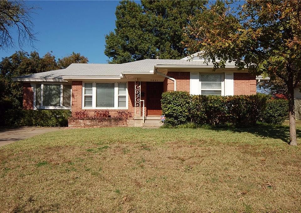 1st image of 2651 San Paula Ave