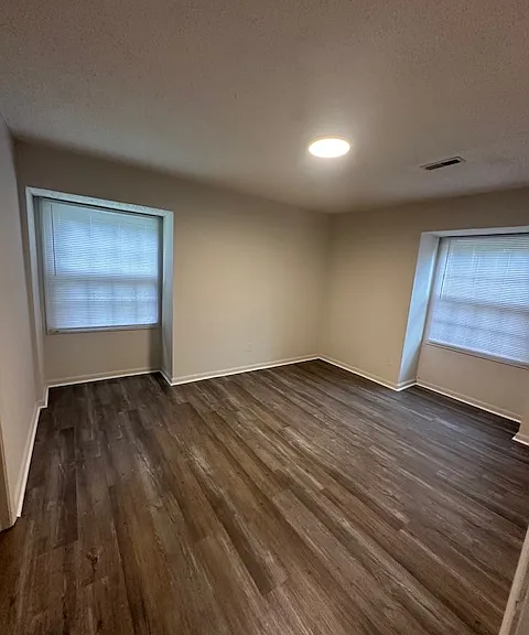 520 N Pine St #8 — Photo 8