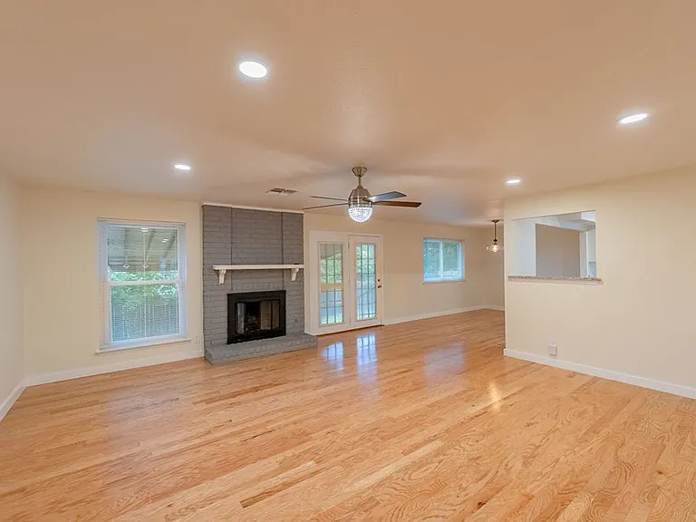 6819 Greycloud Dr — Photo 5