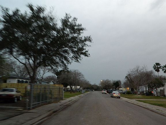 4th image of 1406 Ormond Dr