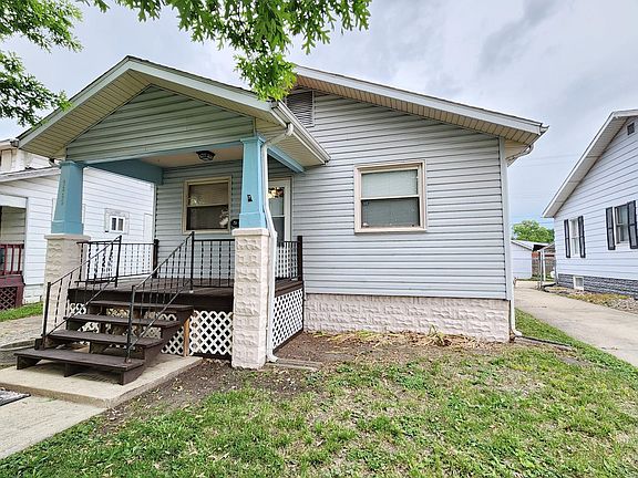 3rd image of 2865 Iowa St