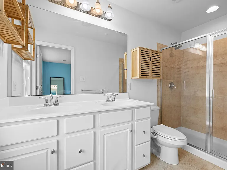 110 Topaz Dr — Photo 25