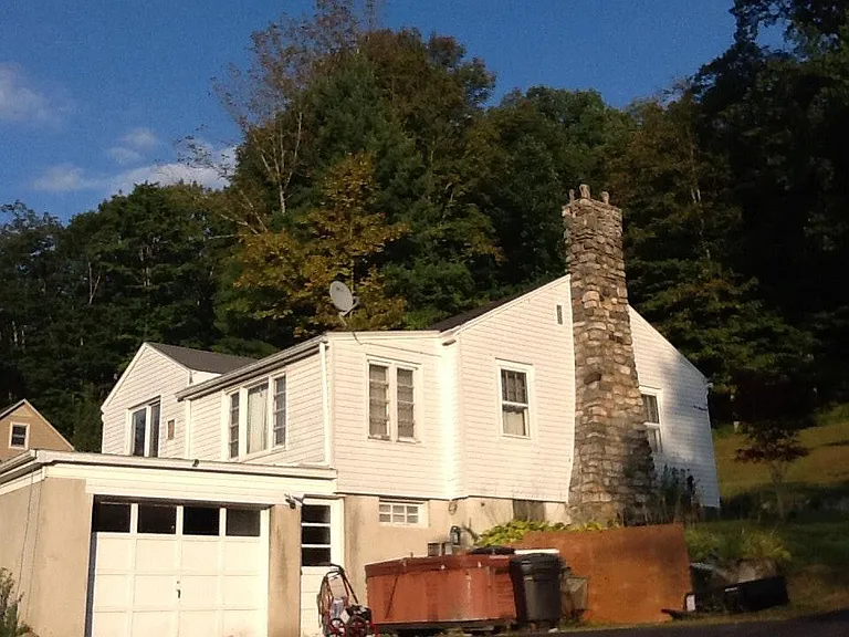 8 Nashua Rd — Photo 4