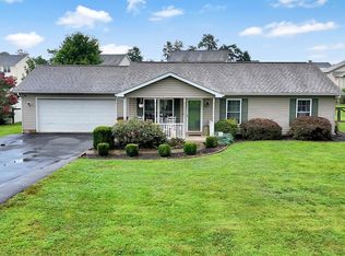 345 Close Dr, Martinsburg, WV 25404