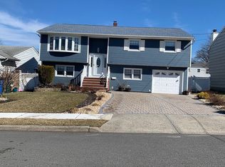 52 S Harrison Ave, Iselin, NJ 08830