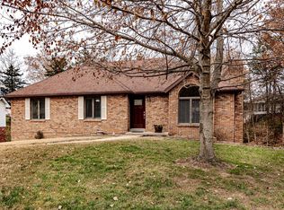 2402 Colonial Hills Rd, Jefferson City, MO 65109