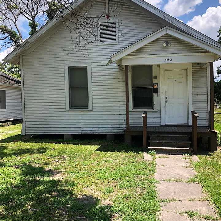 1st image of 322 E Alma St