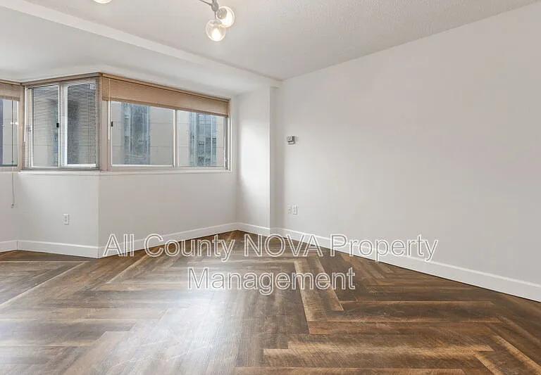 922 24th St NW #614 — Photo 12