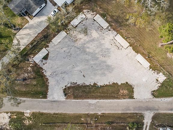 2nd image of 24895 Lakewood Dr