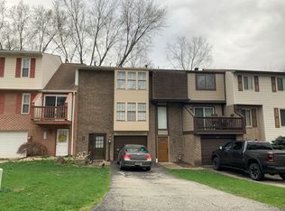 245 Timber Dr, Trafford, PA 15085