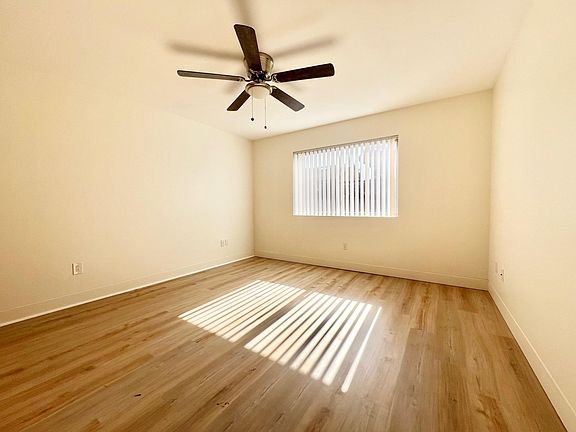 3rd image of 135 Ebony Ave