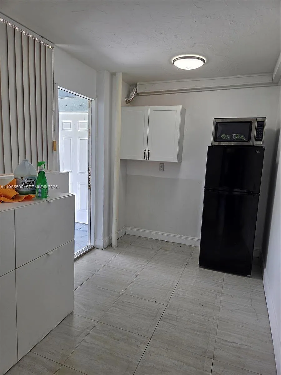 Building Photo - 29420 SW 152nd Ave #2