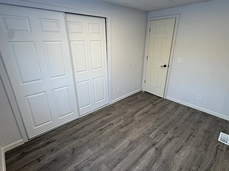 2713 Jefferson Ct — Photo 14