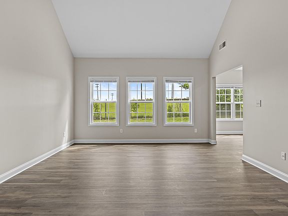 3rd image of 509 McPeek Pl