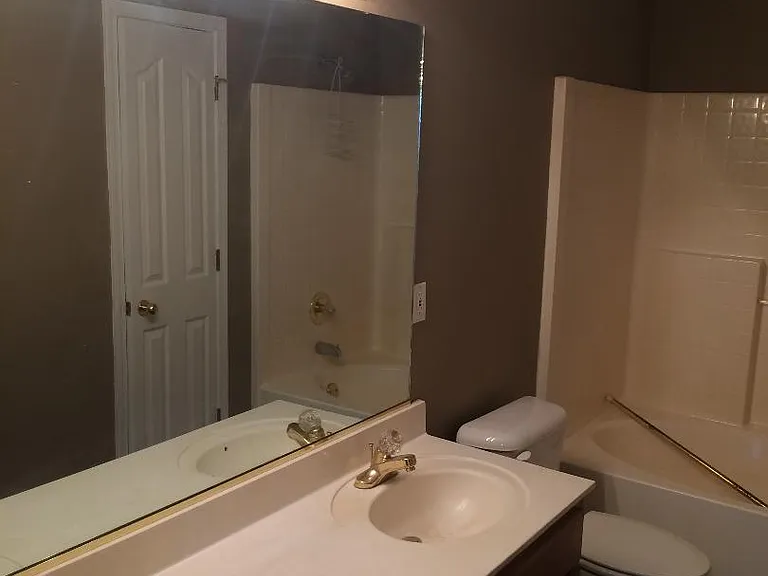 3613 Savannah Cir — Photo 17