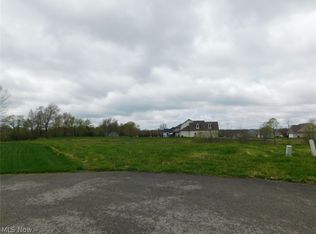 Crowberry Dr, North Lima, OH 44452