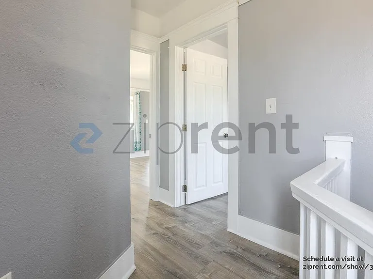 5001 S Budlong Ave — Photo 34