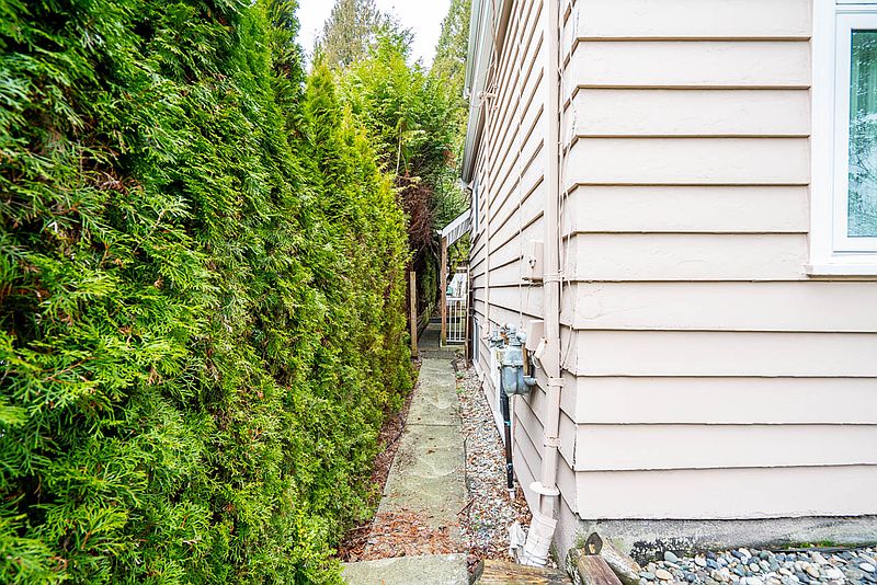Burnaby Apartment for rent - 2 Bedrooms — photo 3