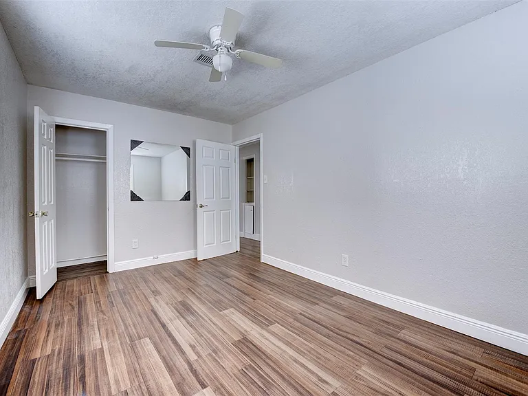 1209 Cabell St — Photo 7