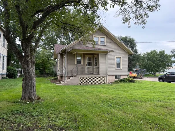 303 S Pleasant St, Princeton, IL 61356