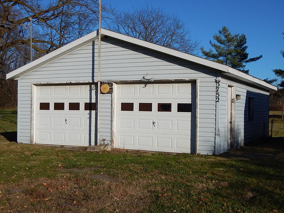 1st image of 3752 Barnum St
