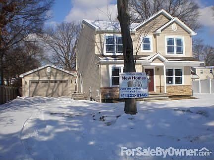 Exterior Photo : Note: Bluestone entry steps