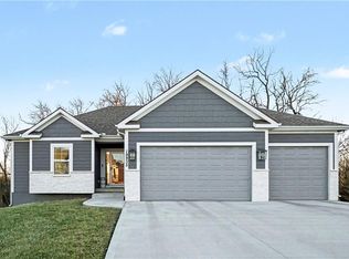 19935 W 221st St, Spring Hill, KS 66083