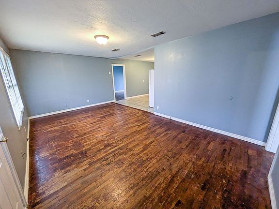 2nd image of 280 W Smith St