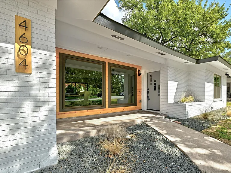 4604 Nevada Path — Photo 1
