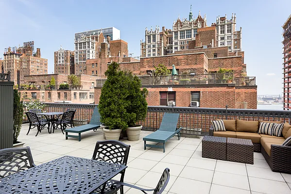 Sold by Brown Harris Stevens | media 6