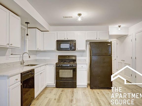 3rd image of 3047 W Washington Blvd #G