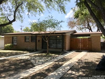 70 Wayside Dr, San Antonio, TX, 78213