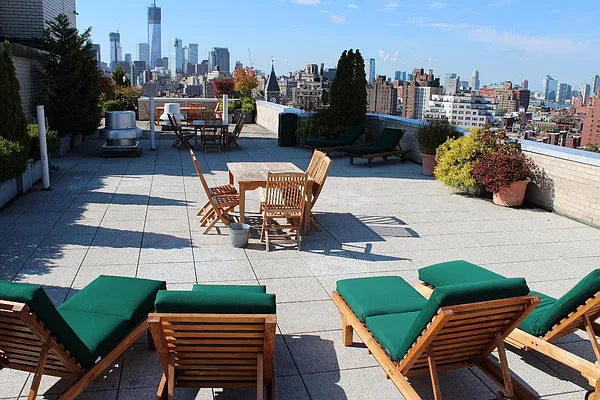 Sold by Real Direct | media 18