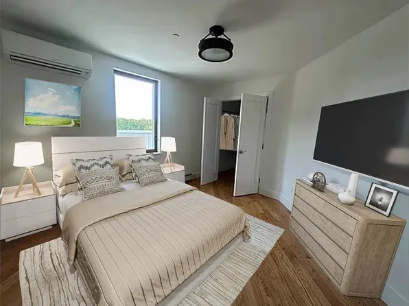 2720 86th Street image 3 of 3