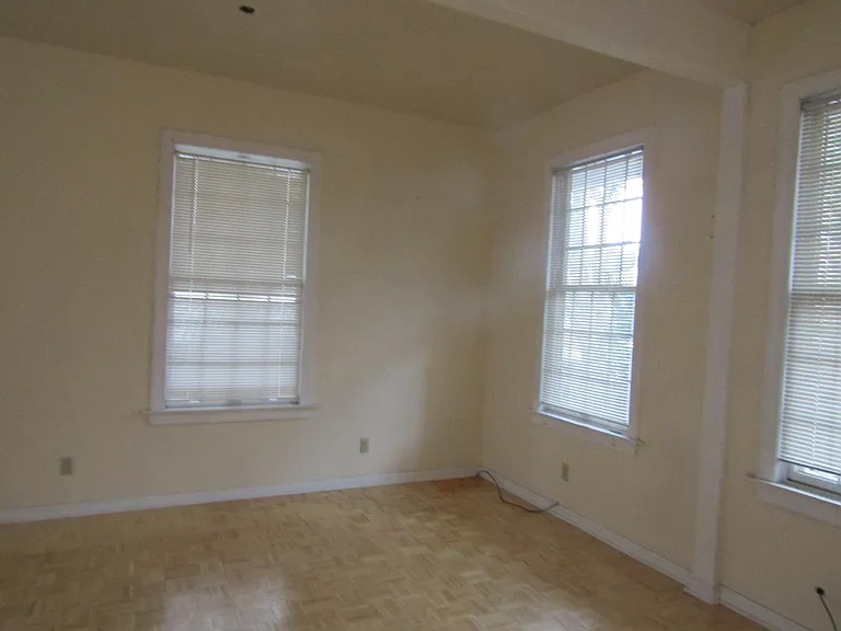 1806 N St — Photo 11