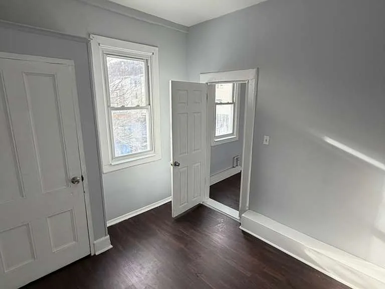 326 Grand St #3R — Photo 3