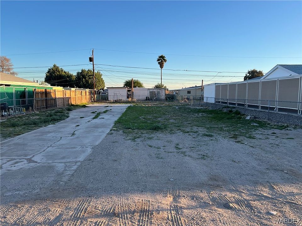 1st image of 1096 Navajo Drive