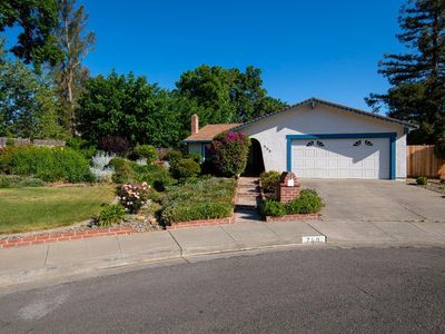 740 Devonshire Ct, Dixon, CA, 95620