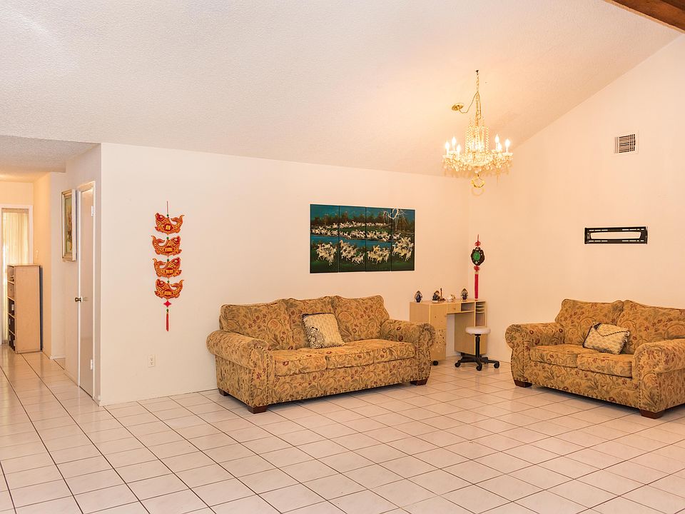 1st image of 5634 Greenhill Forest Dr