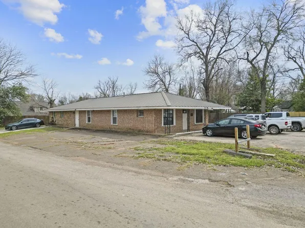 300 Cedar Bnd, Crockett, TX 75835