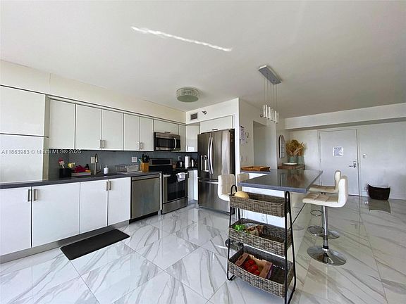 4th image of 3530 Mystic Pointe Dr APT 3014