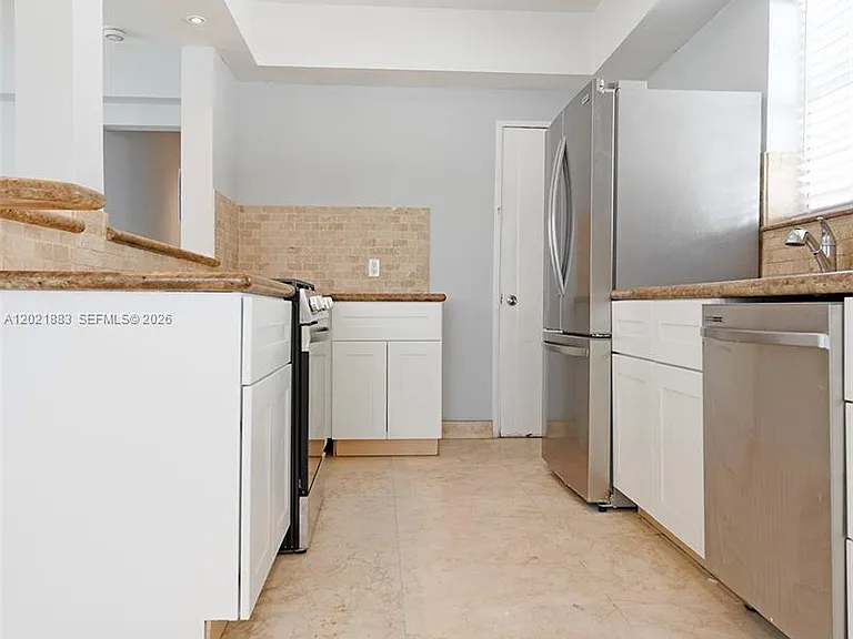 2383 Flamingo Dr #11 — Photo 9