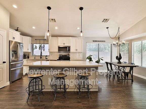 2nd image of 870 N Sunnyvale Ave