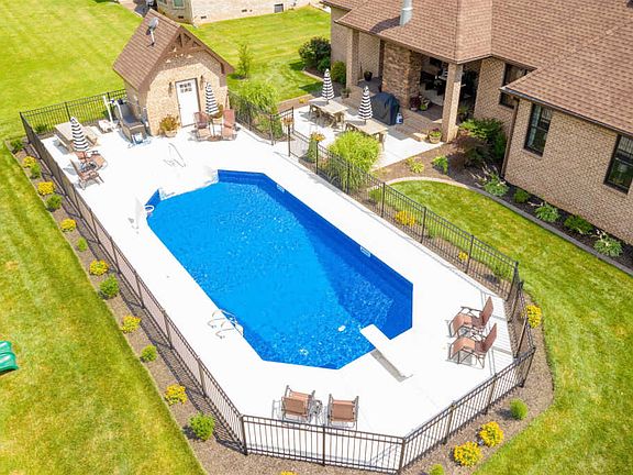 2nd image of 3117 Carrie Taylor Cir