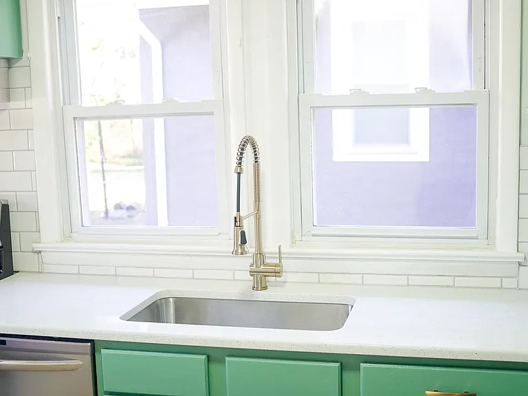 729 Merrick Ave — Photo 6