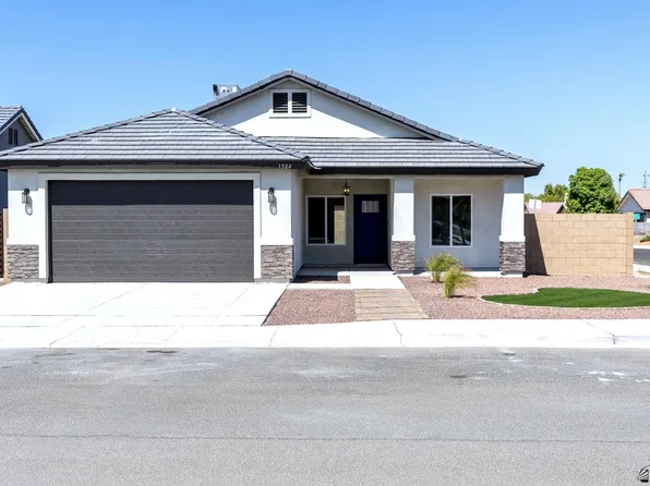 1904 S Village Way, Yuma, AZ 85364